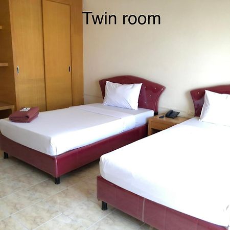 Pearl Place Hotel Hat Yai Bagian luar foto