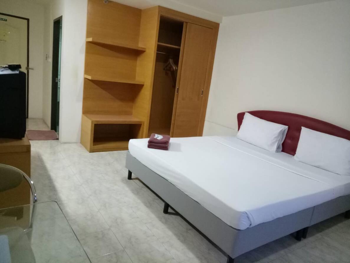 Pearl Place Hotel Hat Yai Bagian luar foto