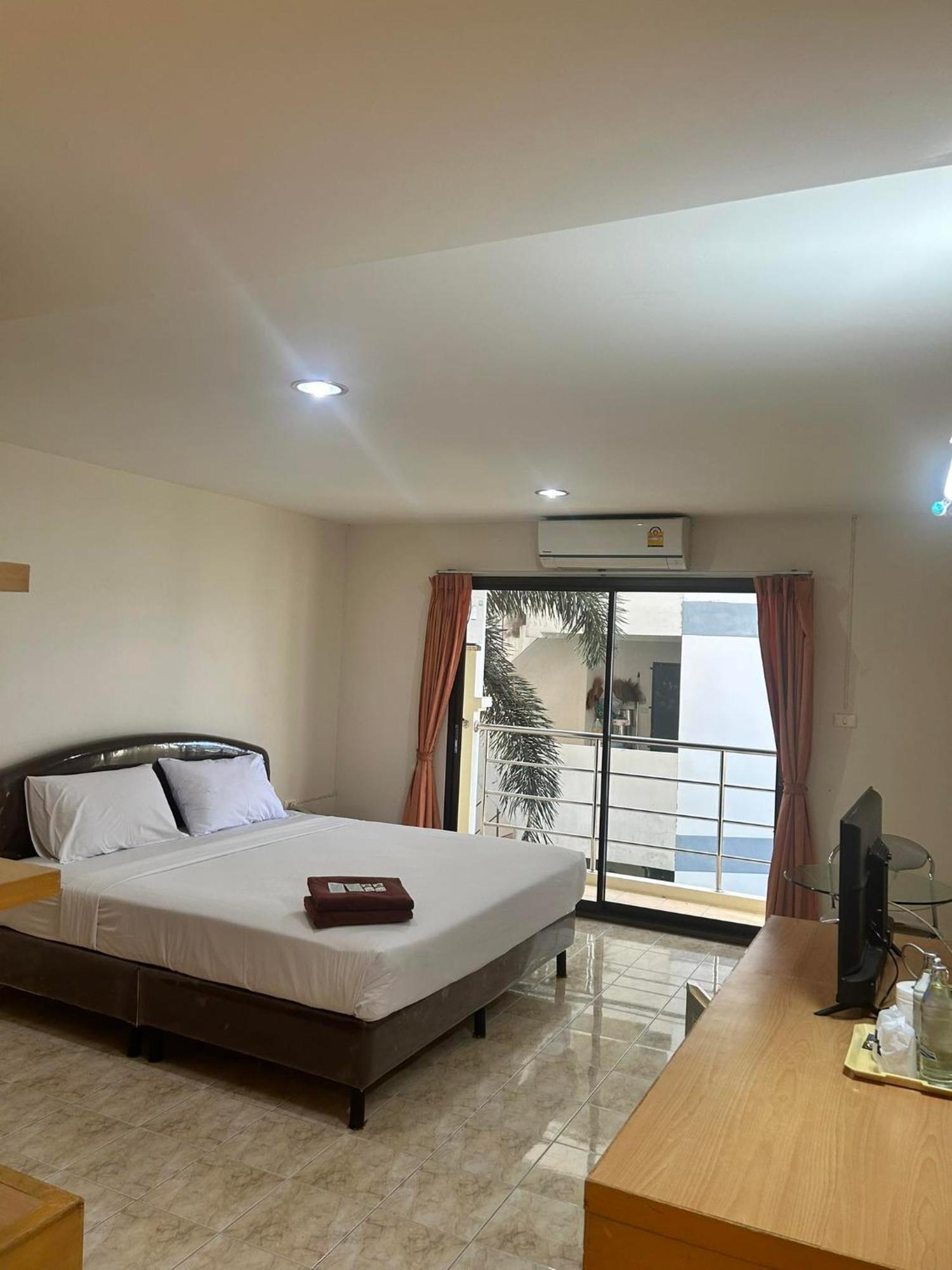 Pearl Place Hotel Hat Yai Bagian luar foto